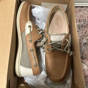 Sperrys sz 8 womens boat shoes